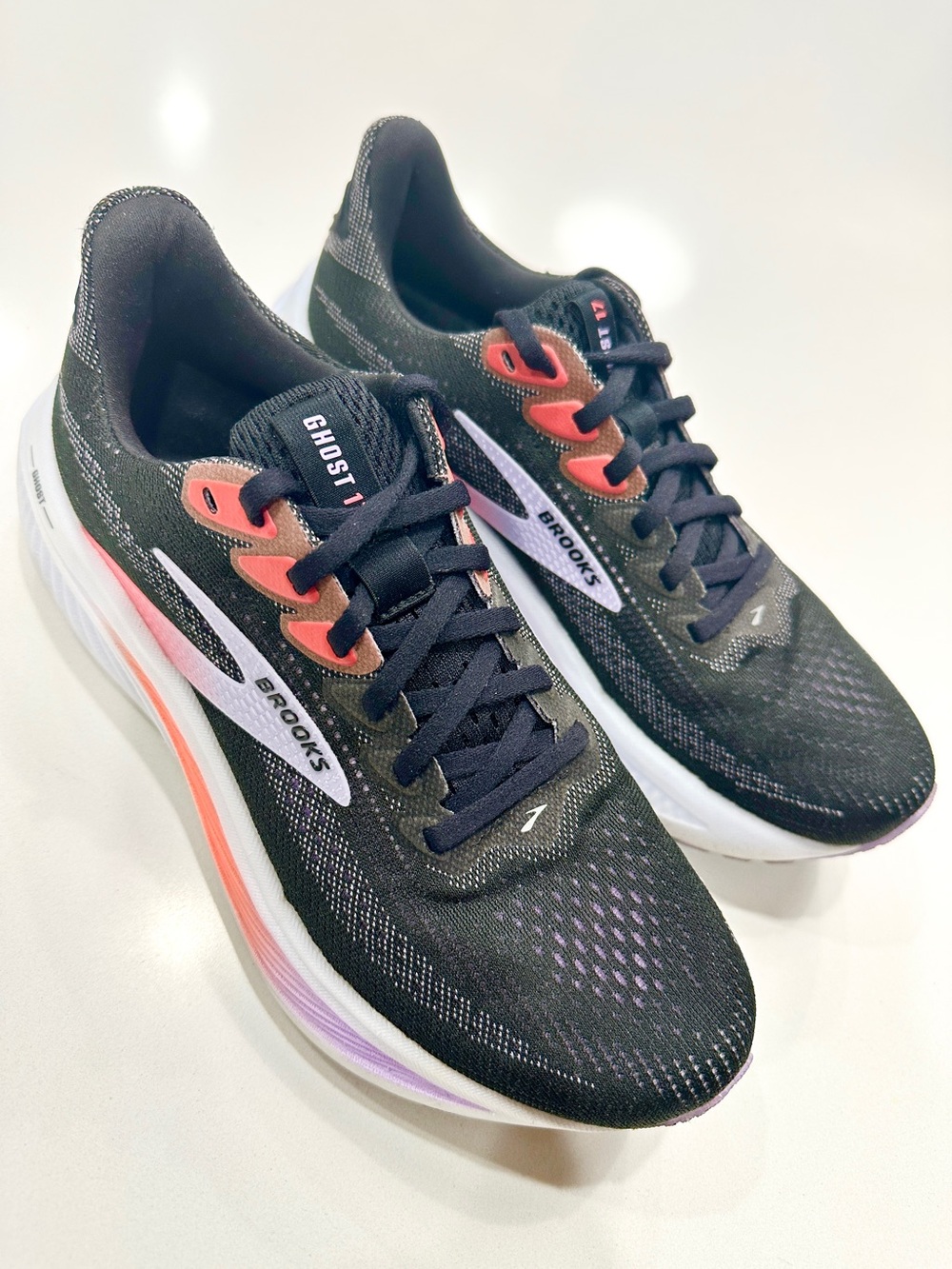 Brooks Ghost 17 Running Shoe - Women's Size 7 Black Coral Colorway